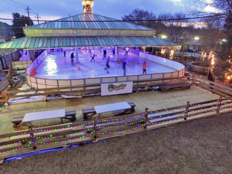 Ice Skating in Olde Town