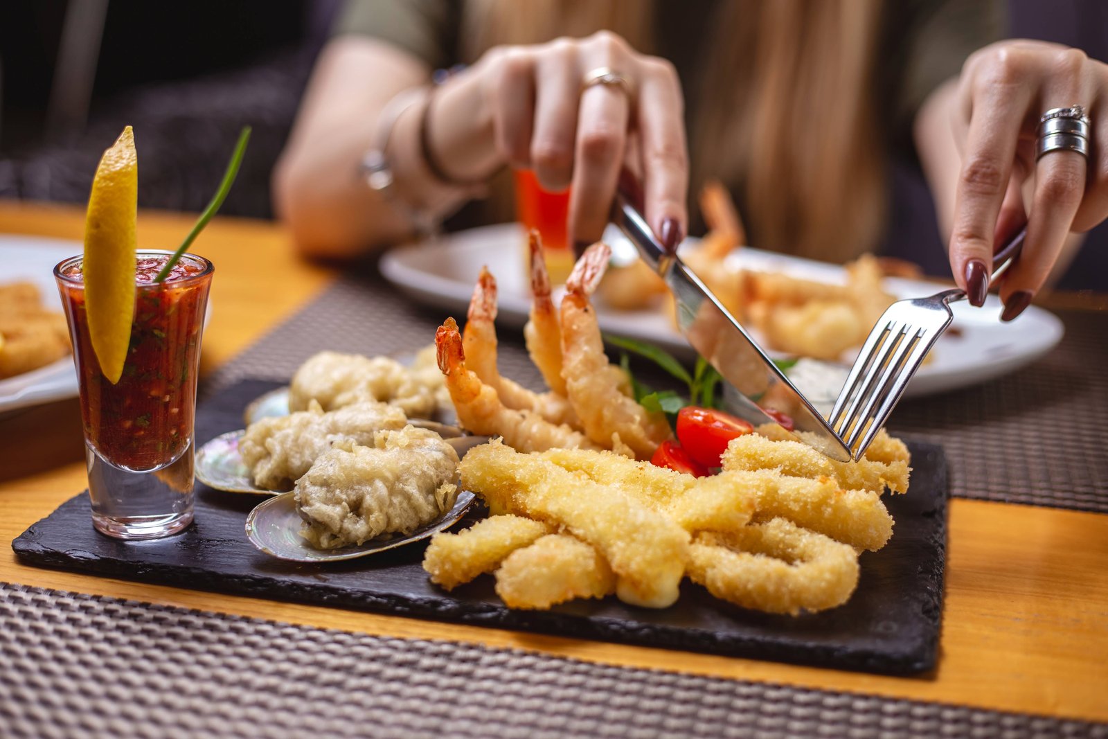 Fresh seafood dishes served at a coastal restaurant in the South Atlantic, highlighting the rich flavors and culinary heritage of the region.