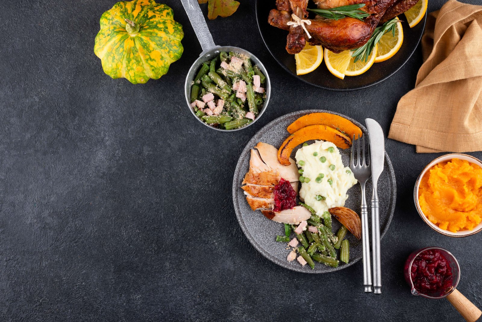 The food decorates very decently