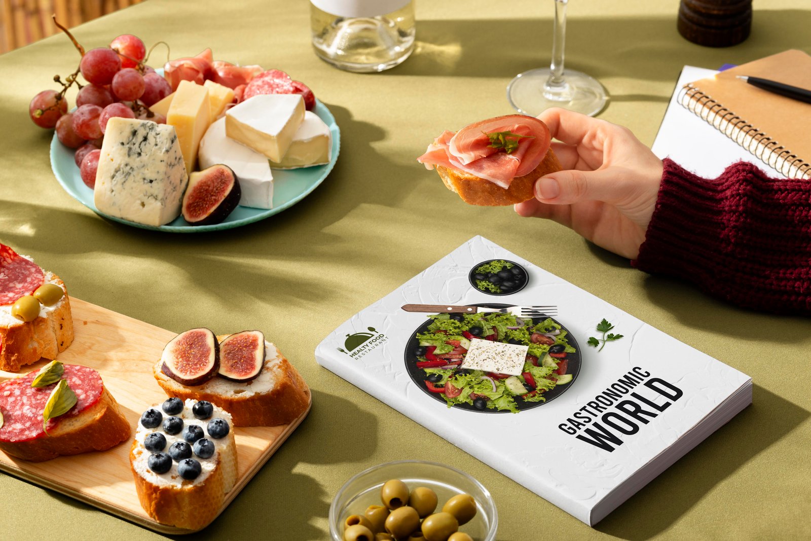 Print ad for healthy meal delivery service with fresh, colorful meals